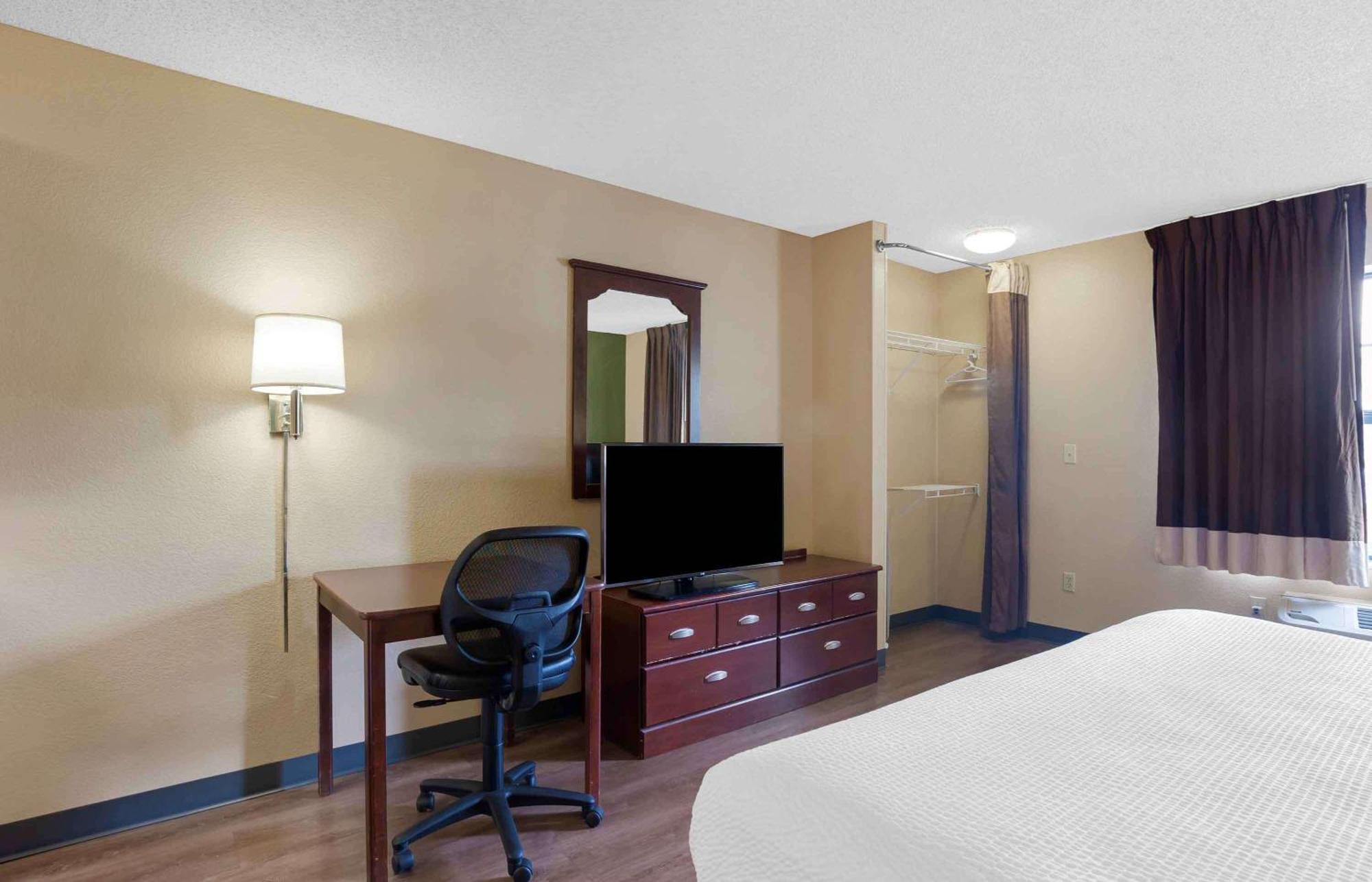 Extended Stay America Select Suites - Indianapolis - North - Carmel Eksteriør billede